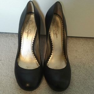 Jessica Simpson Round Toe Pumps, size 10/EU 40